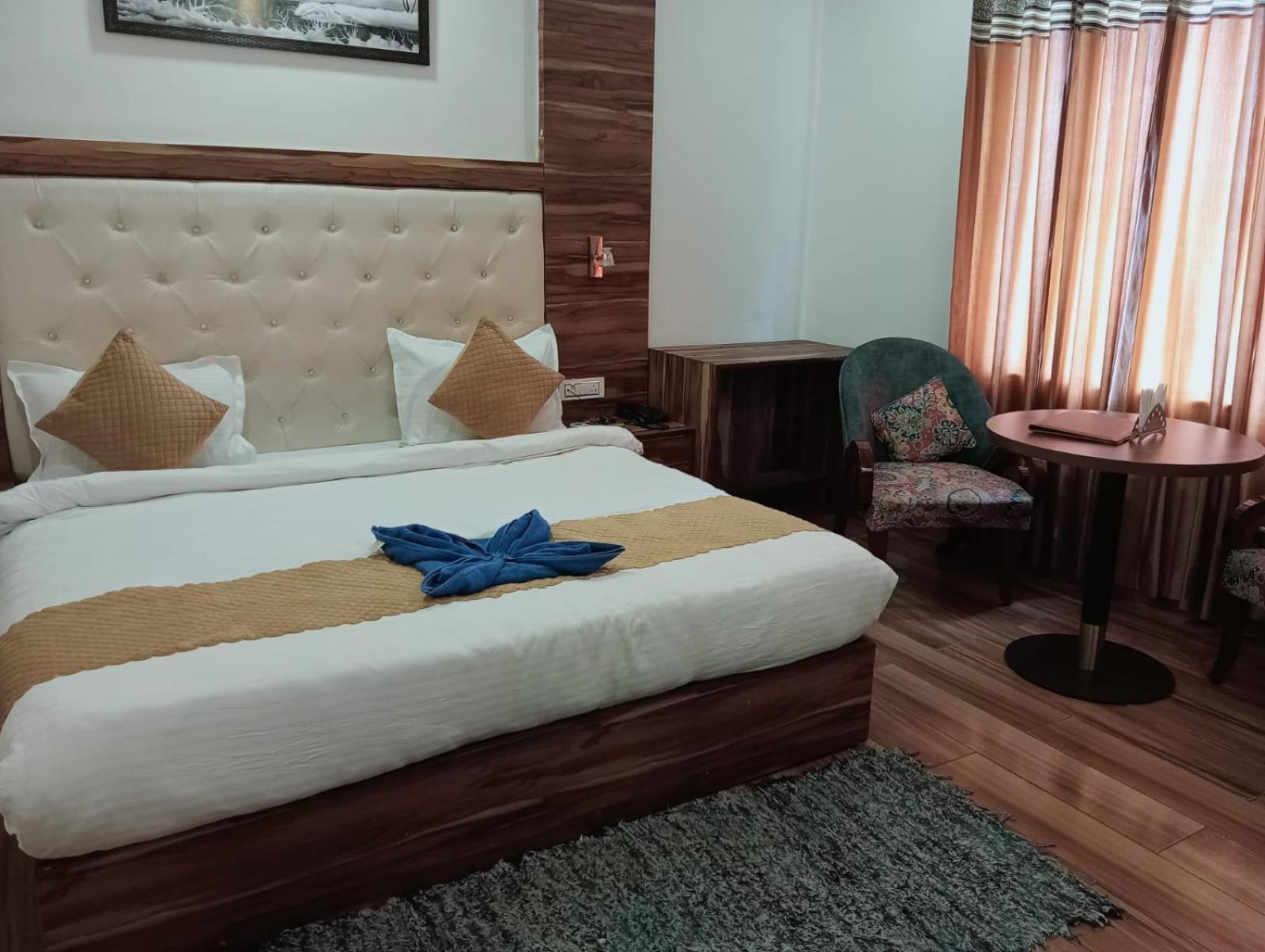 Zirakpur Hotel D Plaza מראה חיצוני תמונה