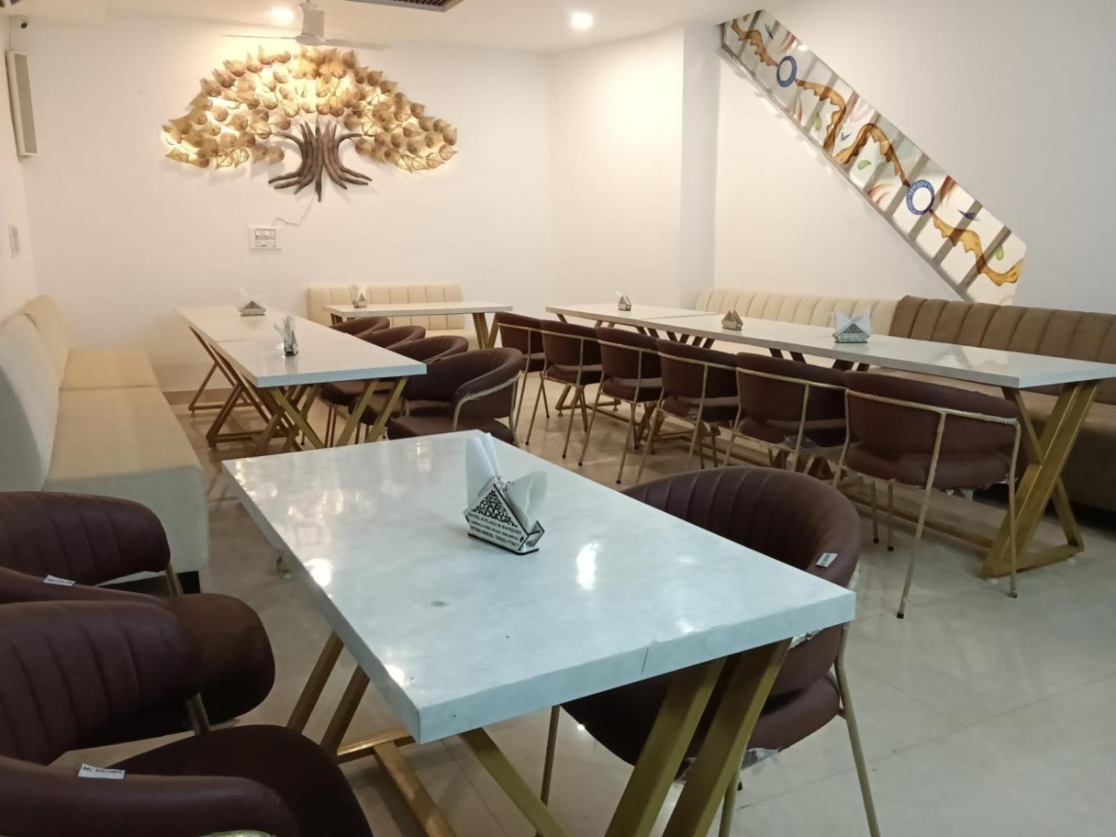 Zirakpur Hotel D Plaza מראה חיצוני תמונה